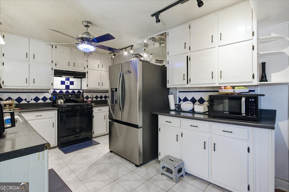 3270 Rex Road Property Photo 11