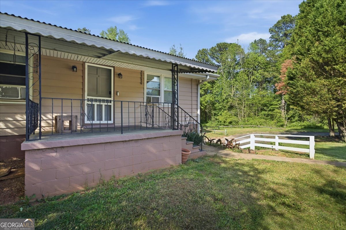3278 Rex Road Property Photo 2