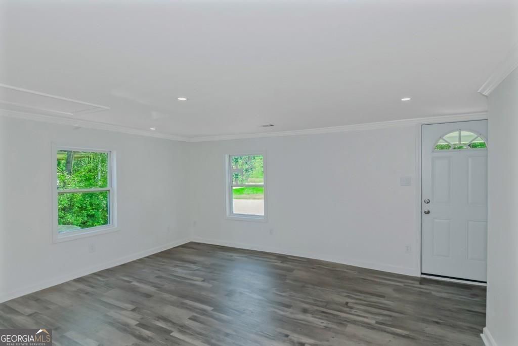 204 Mill Street Property Photo 8