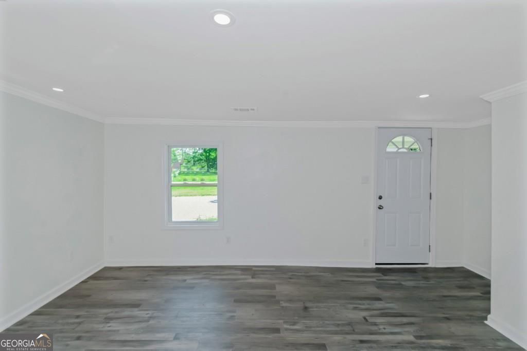 204 Mill Street Property Photo 10
