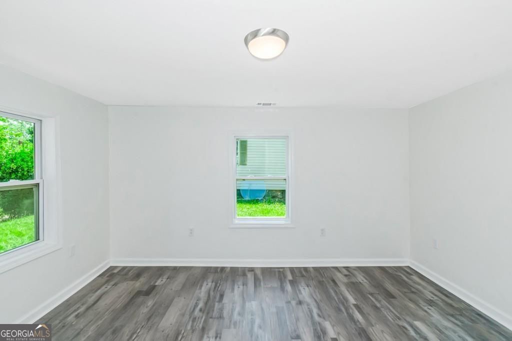 204 Mill Street Property Photo 36