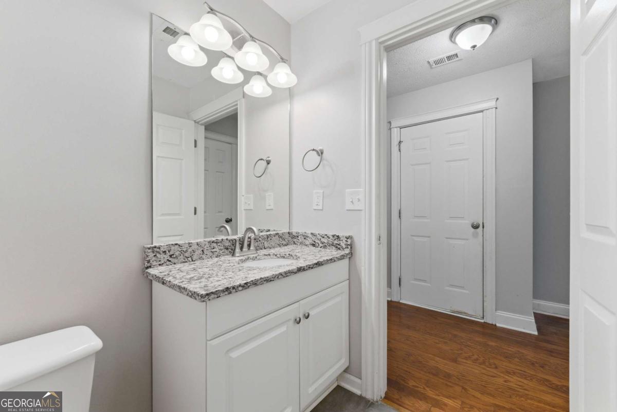 3022 Lake Park Trail Property Photo 8