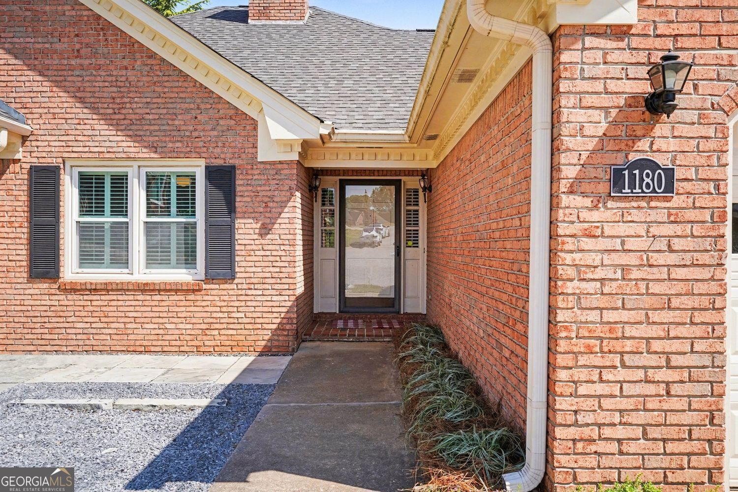 1180 Oakpark Drive Property Photo 3