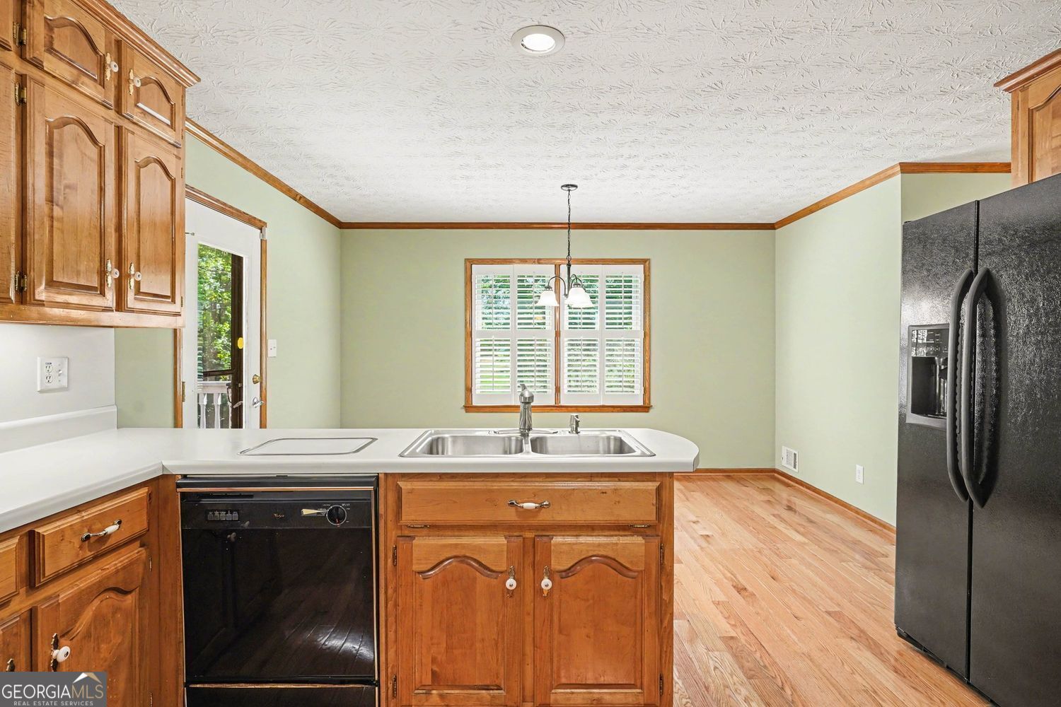 1180 Oakpark Drive Property Photo 7