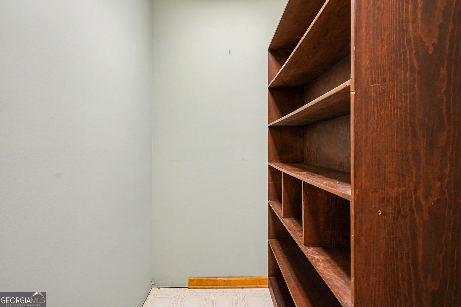 1180 Oakpark Drive Property Photo 11