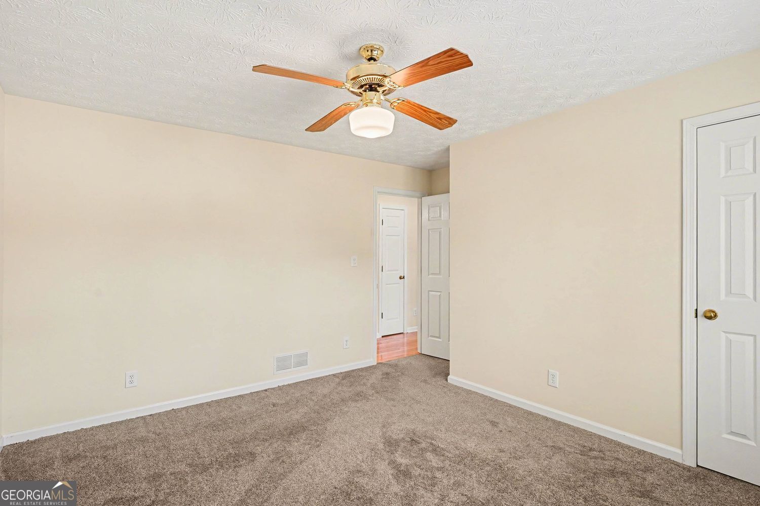 1180 Oakpark Drive Property Photo 18