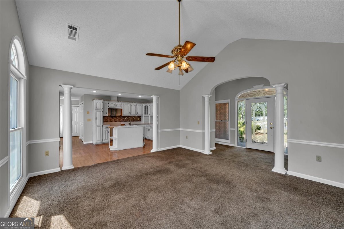 420 James Street Property Photo 6