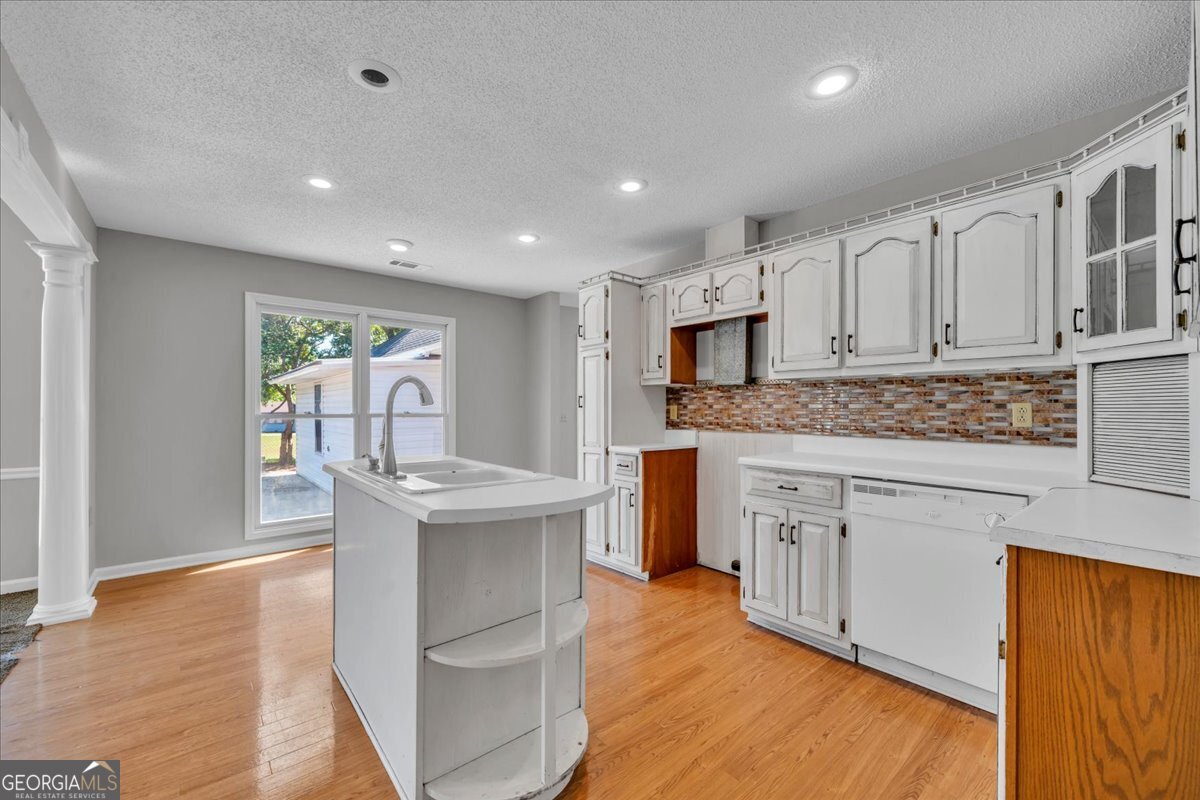 420 James Street Property Photo 11