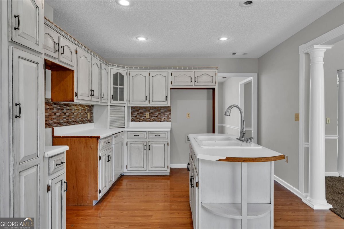 420 James Street Property Photo 14