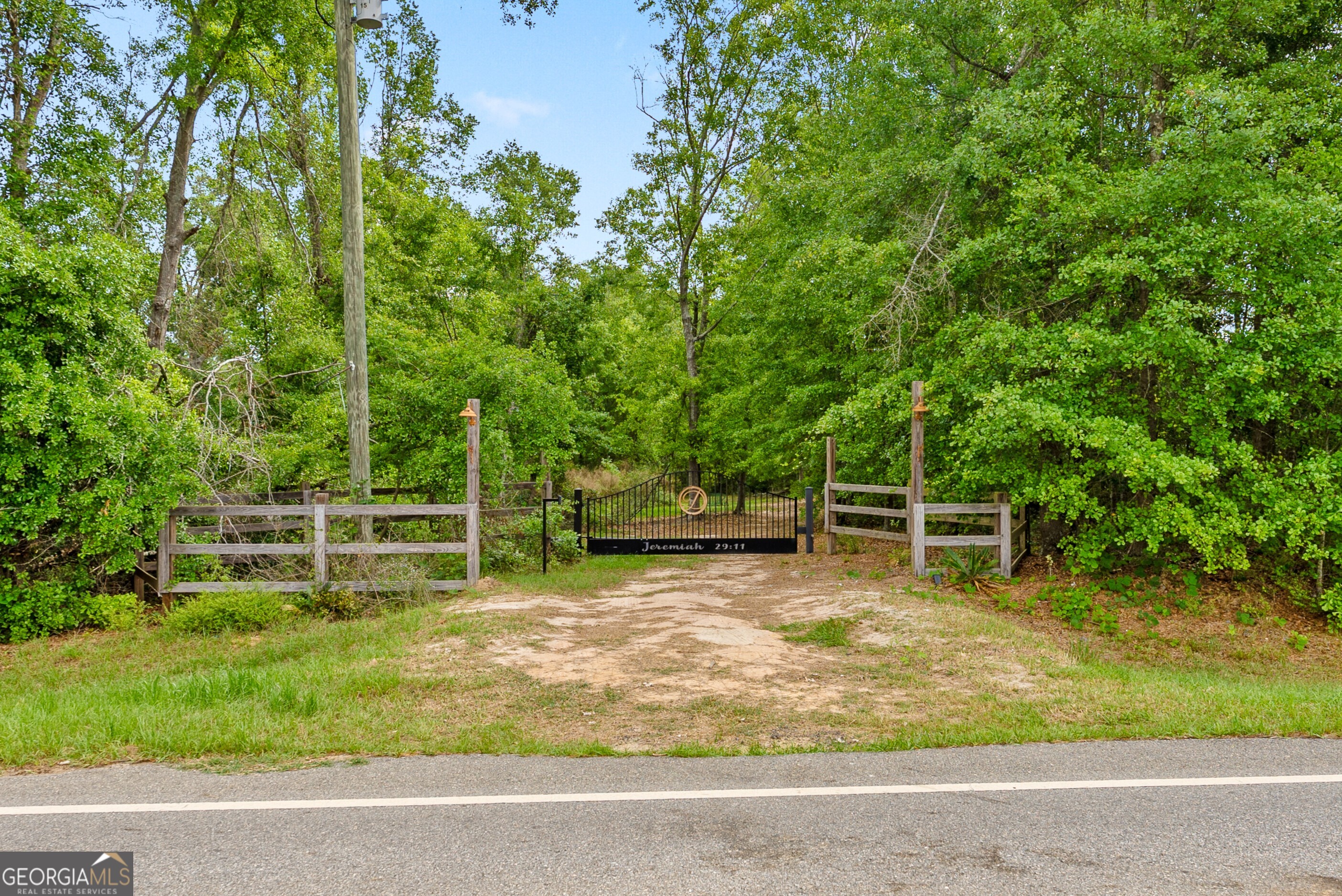11380 Nashville Enigma Road Property Photo 1