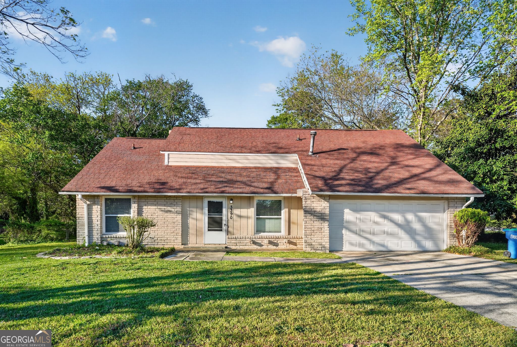 3390 Valley Bend Road Property Photo 2