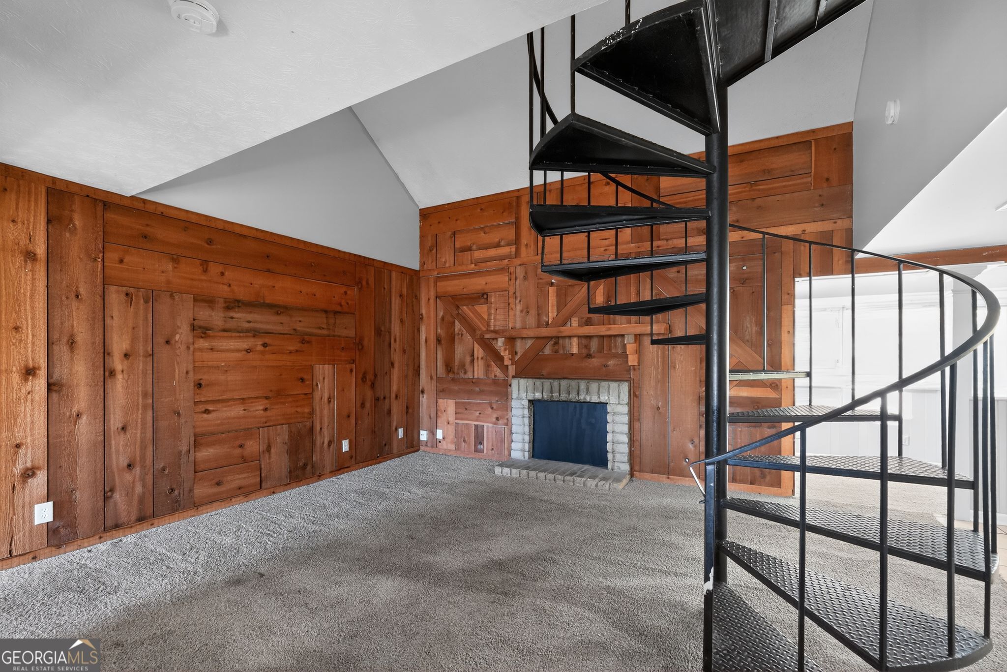 3390 Valley Bend Road Property Photo 5
