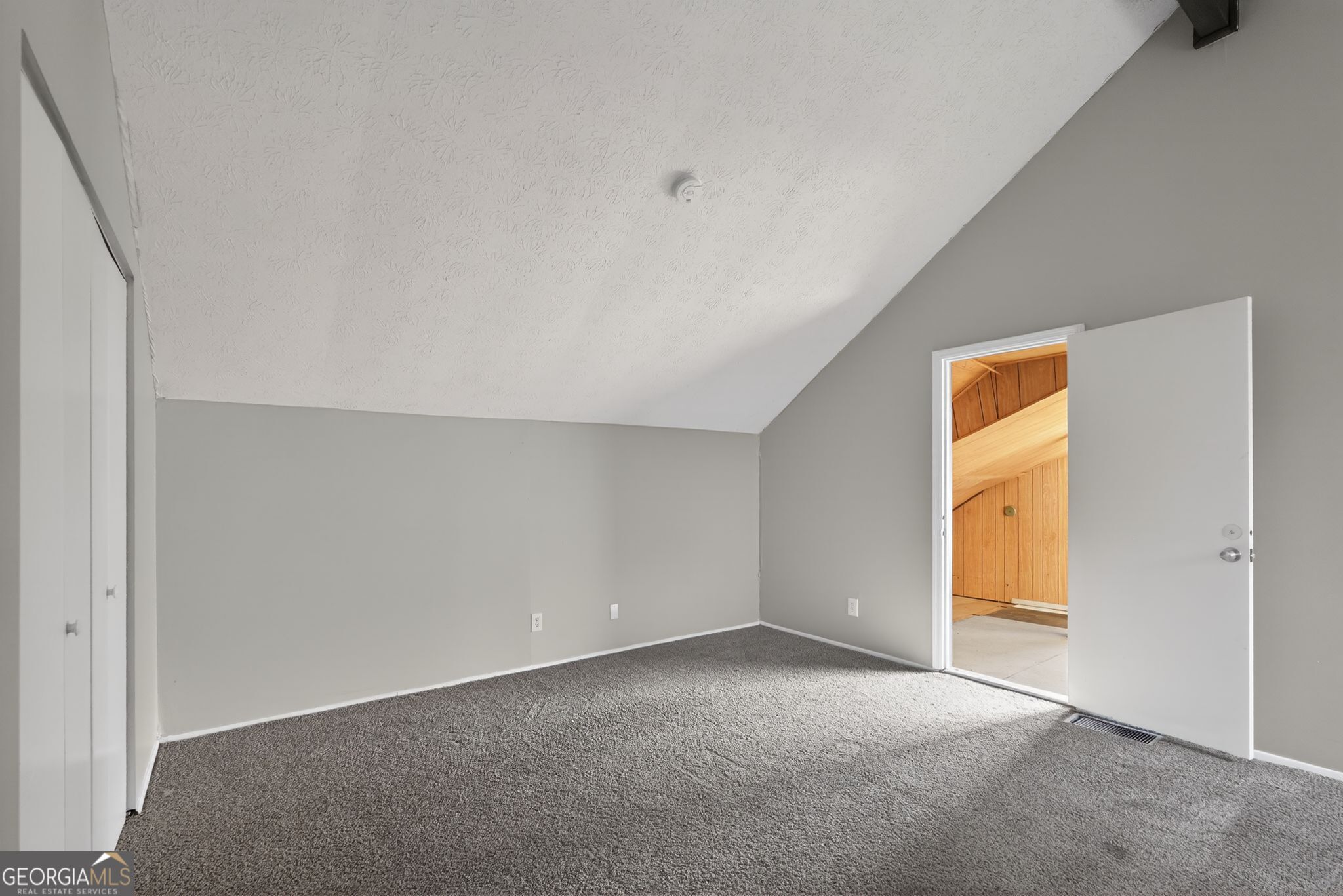 3390 Valley Bend Road Property Photo 19