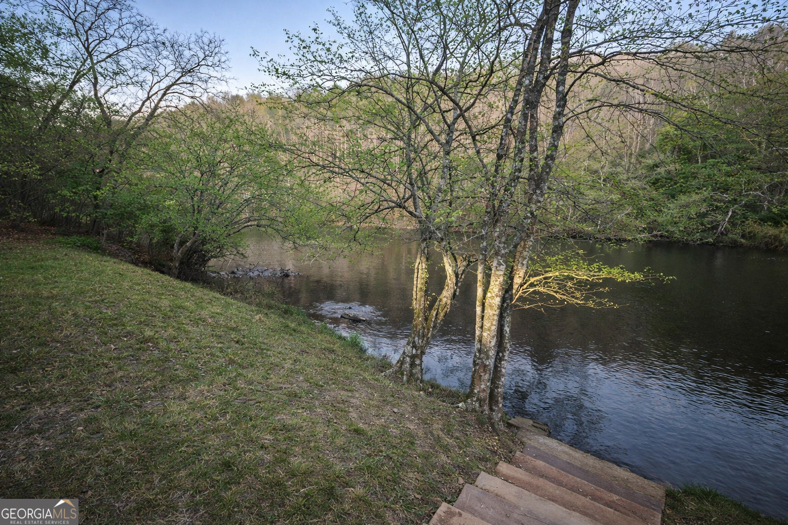 Lot 5 Riverbend Manor Property Photo 3
