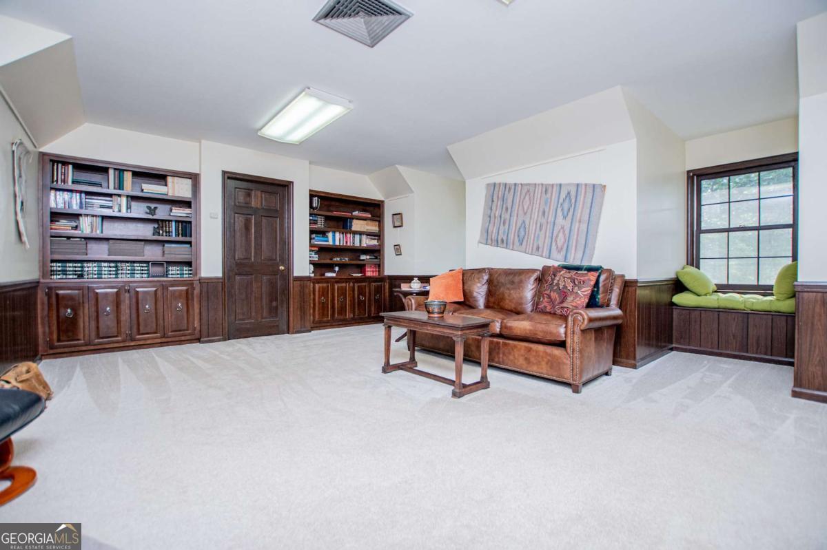 203 S Ole Hickory Trail Property Photo 52