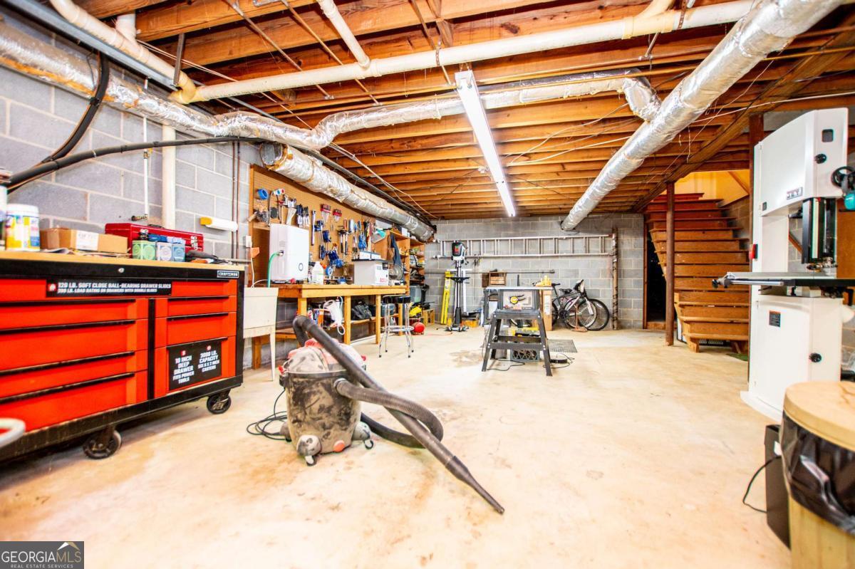 203 S Ole Hickory Trail Property Photo 86