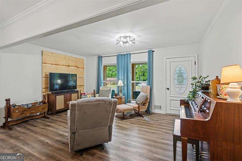 4003 Lafayette Drive Property Photo 6