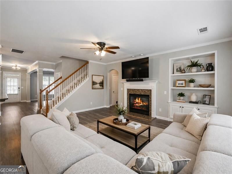 7529 Brookstone Circle Property Photo 4