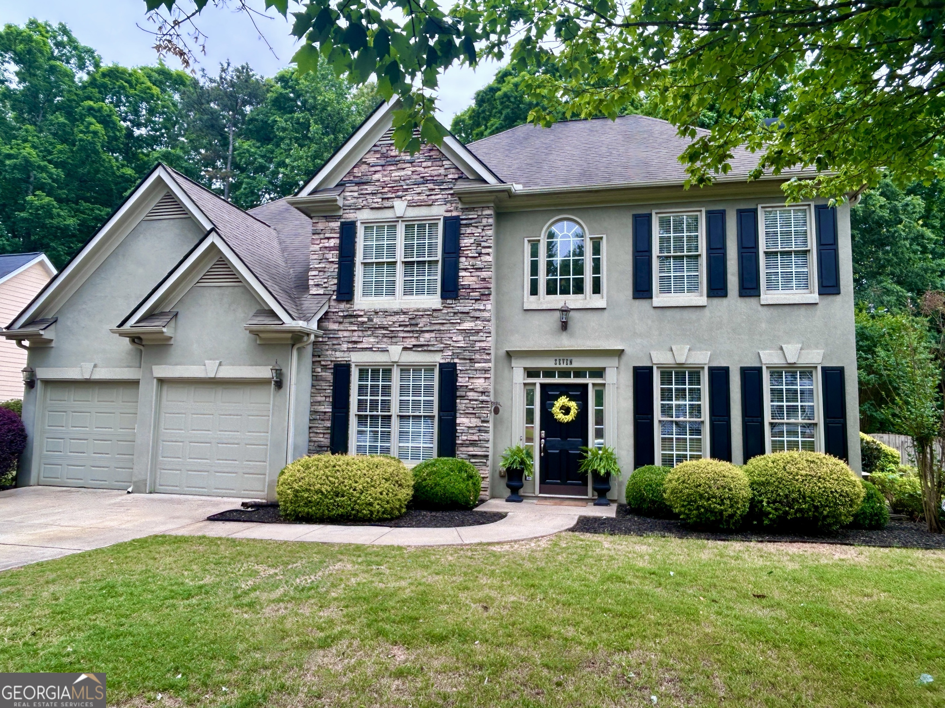 7 Briar Grove Property Photo 1