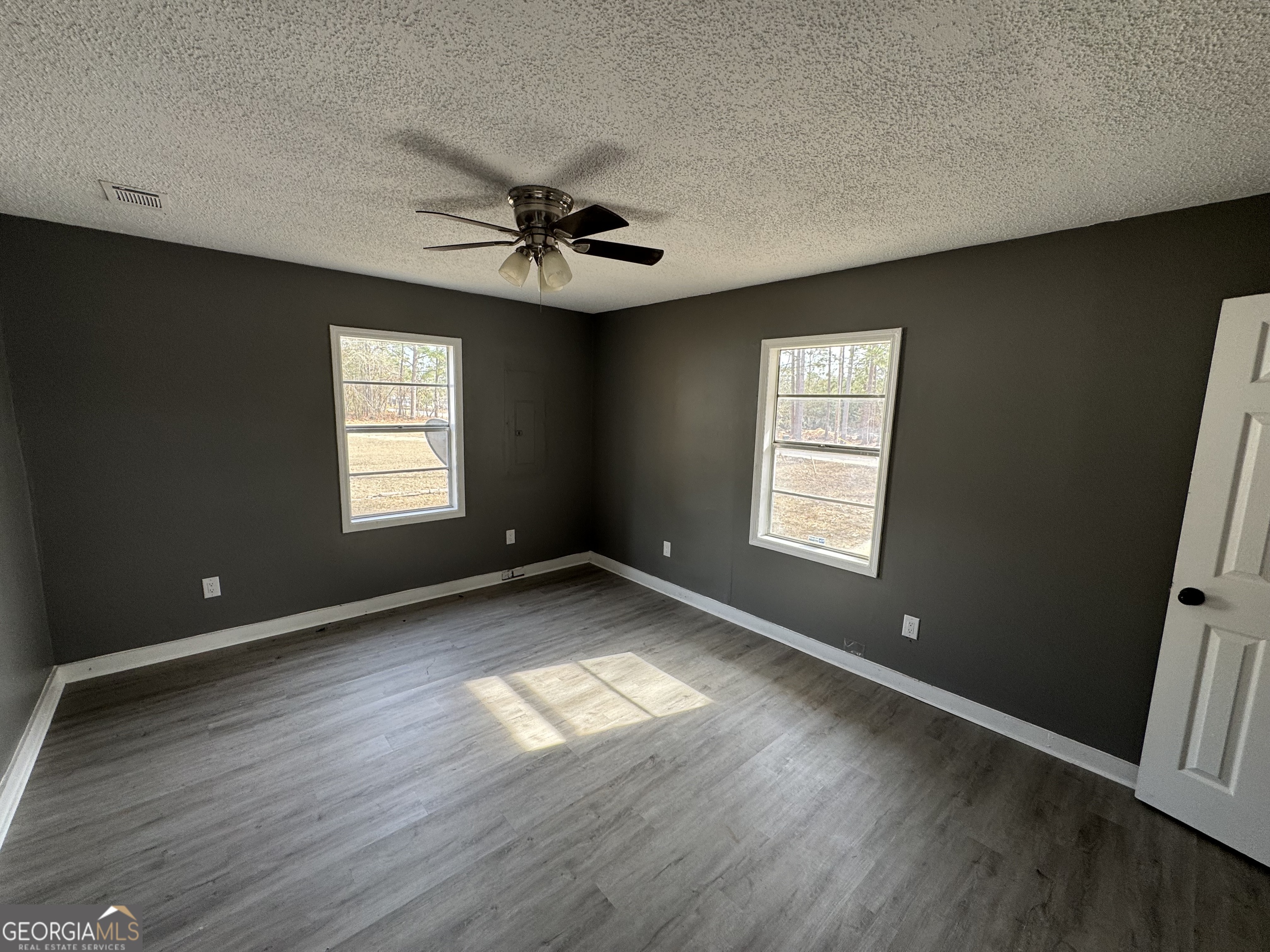 2235a Moncrieff Street Property Photo 4