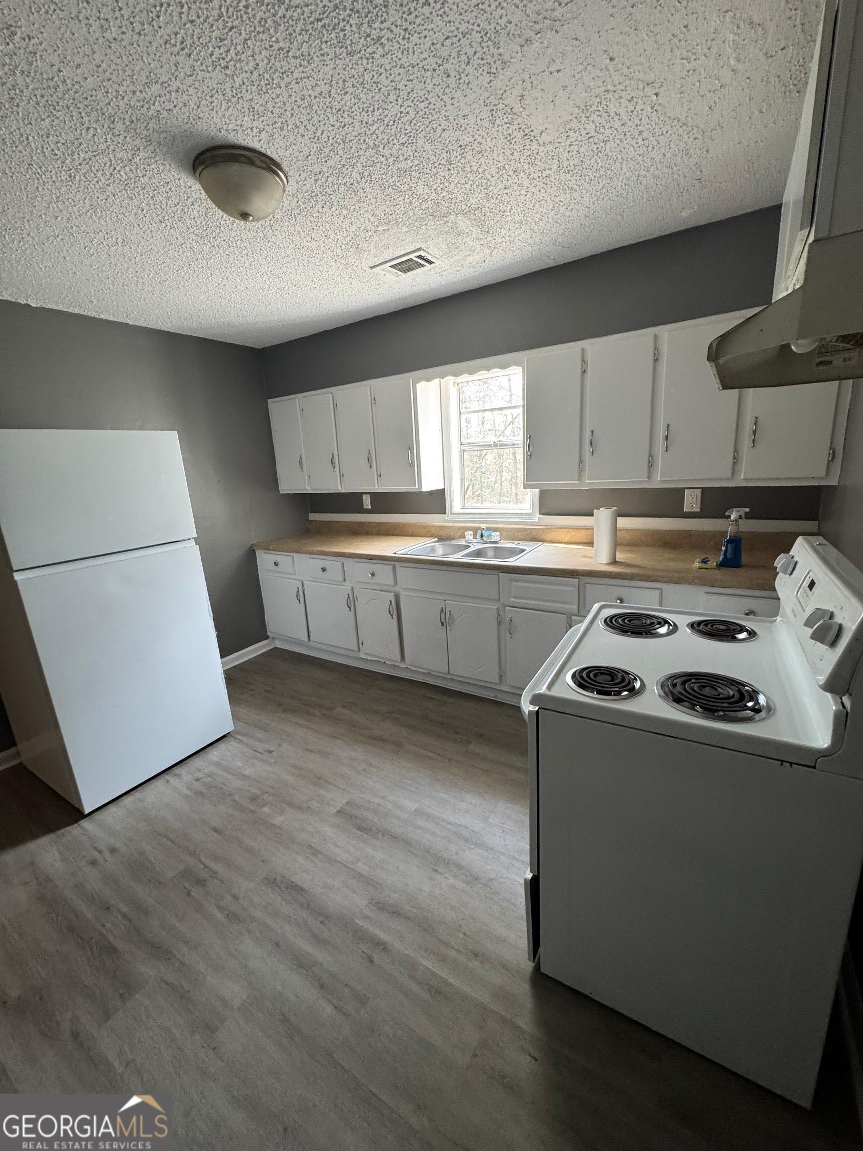2235a Moncrieff Street Property Photo 8