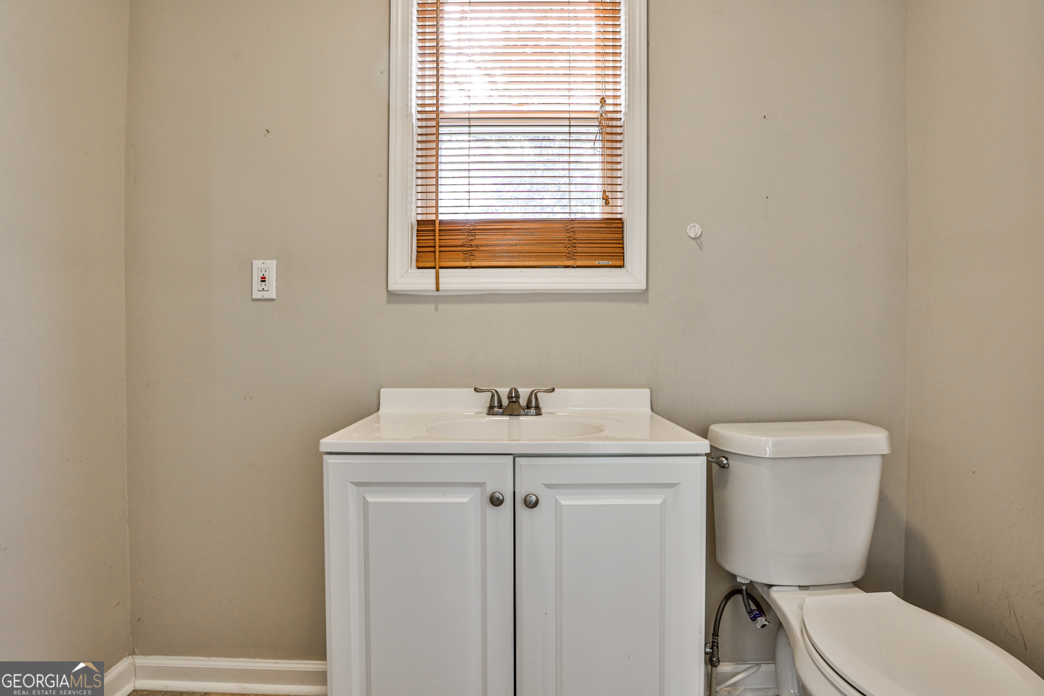 3537 W Hill Street Property Photo 12