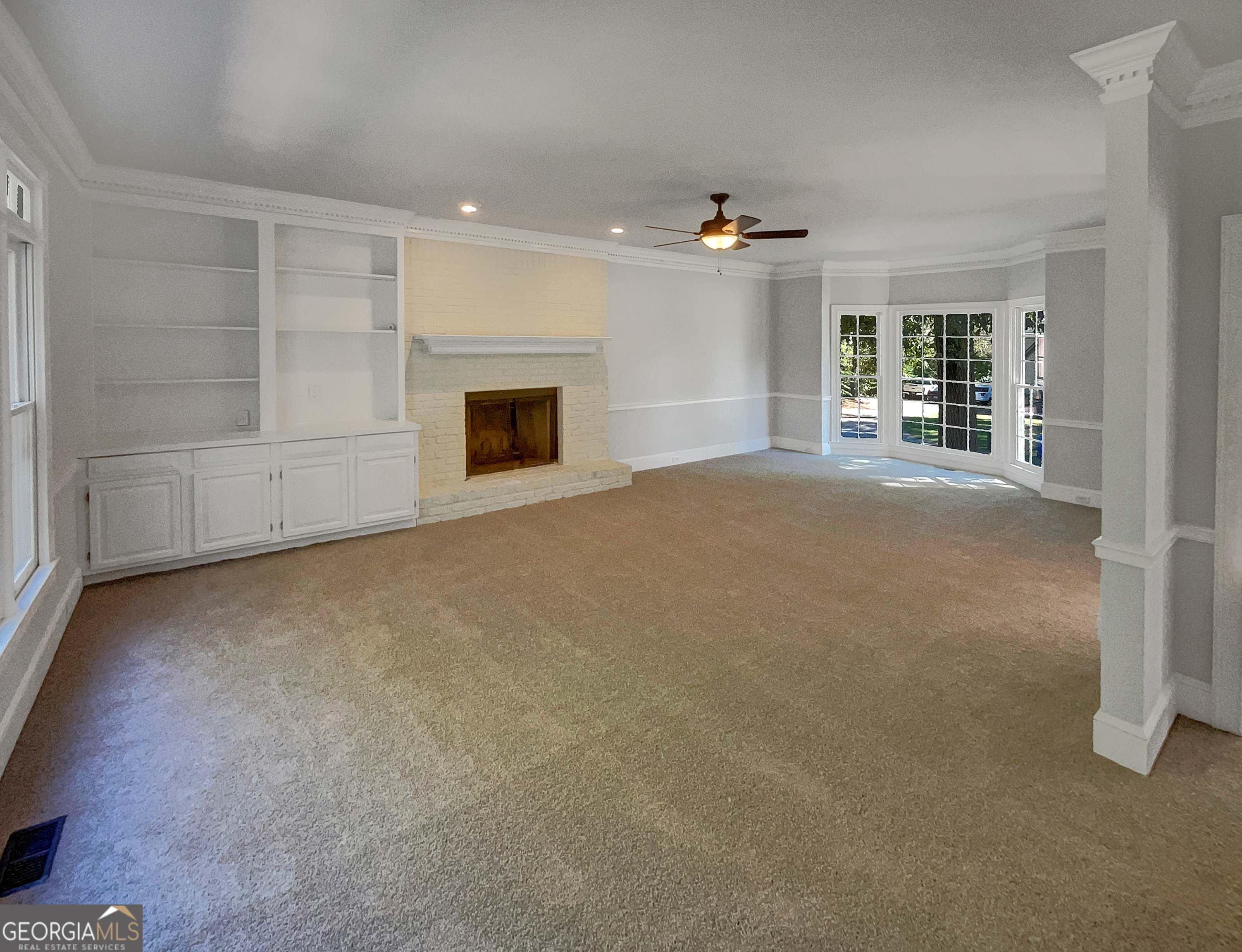 3526 W Hampton Drive Nw Property Photo 4