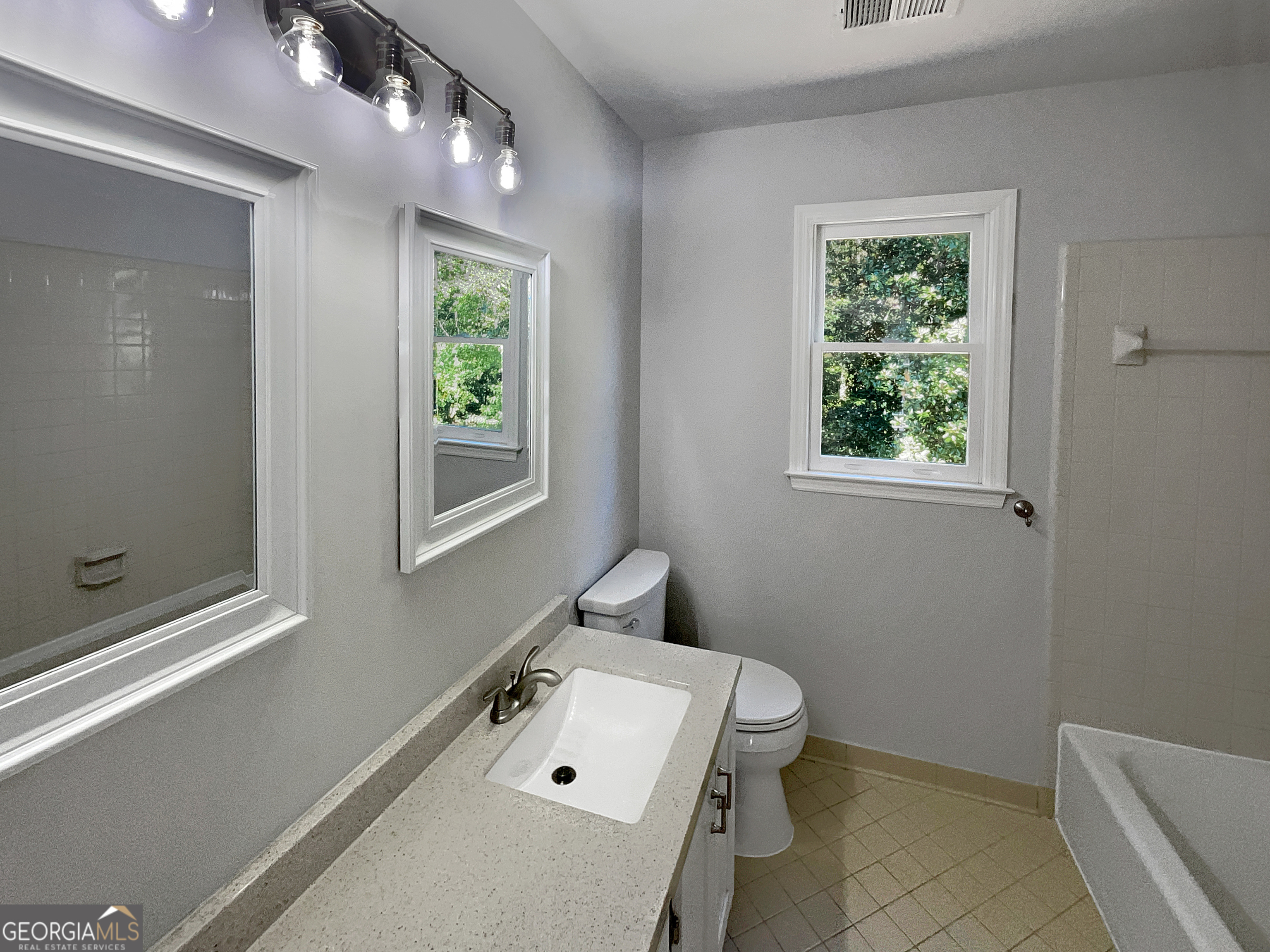 3526 W Hampton Drive Nw Property Photo 12