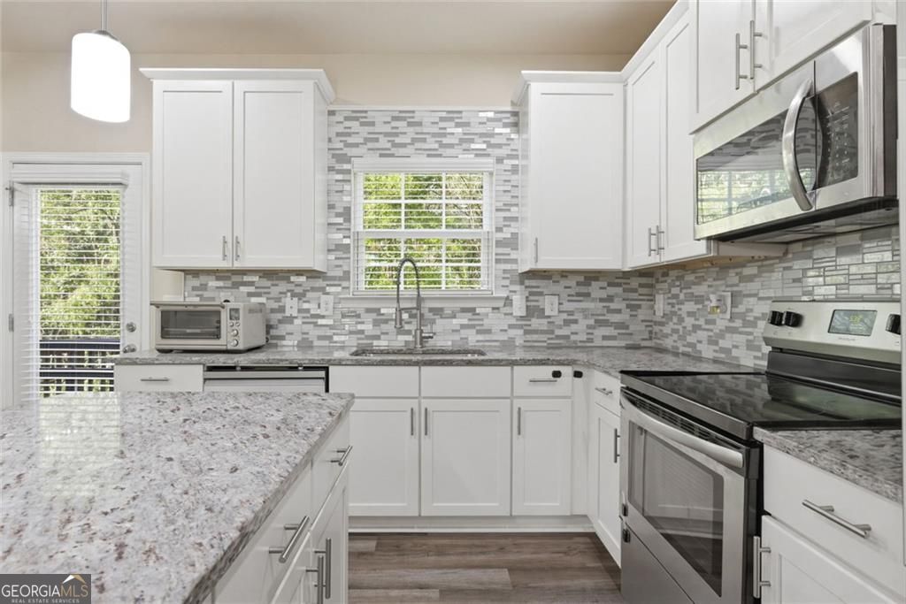 4322 Buford Valley Way Property Photo 12