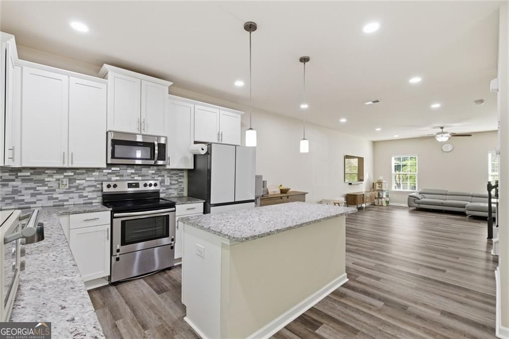 4322 Buford Valley Way Property Photo 13