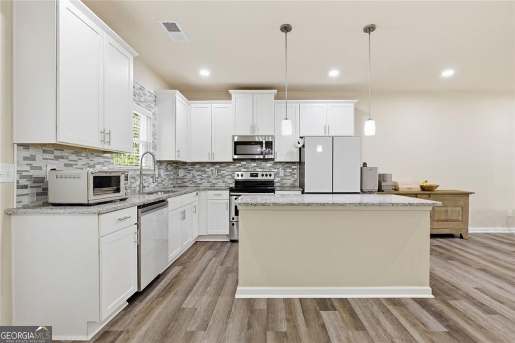 4322 Buford Valley Way Property Photo 14