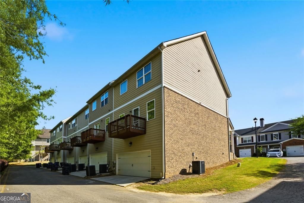 4322 Buford Valley Way Property Photo 36