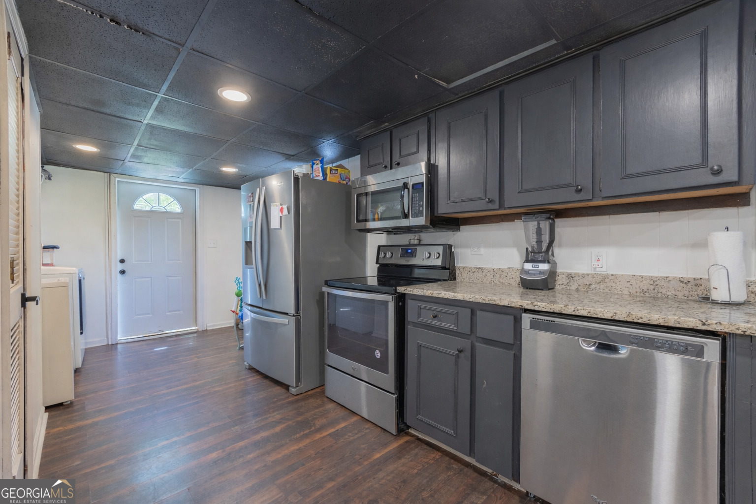 120 Bryan Street W Property Photo 16