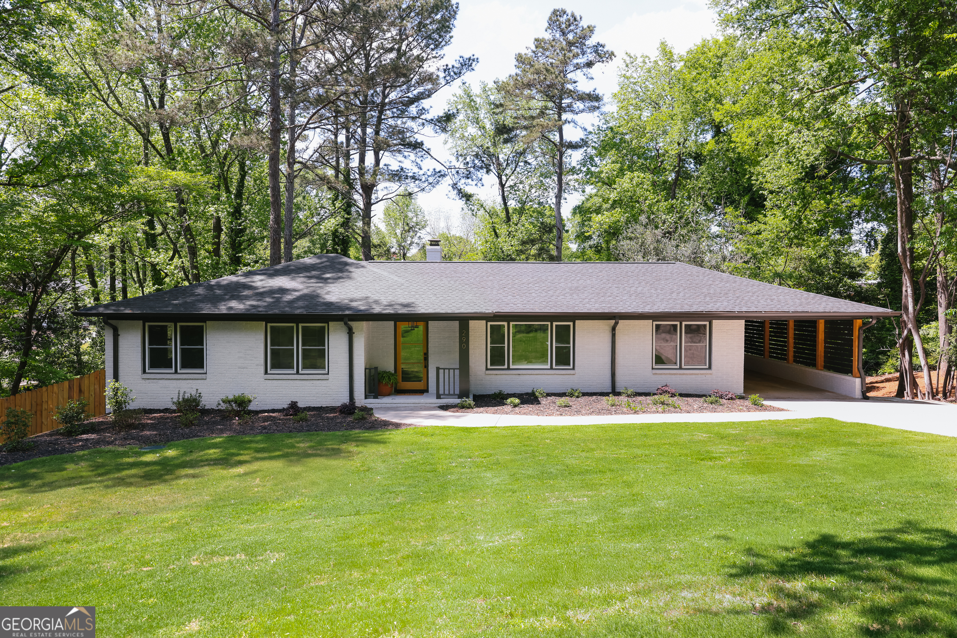 290 Fortson Drive Property Photo 1