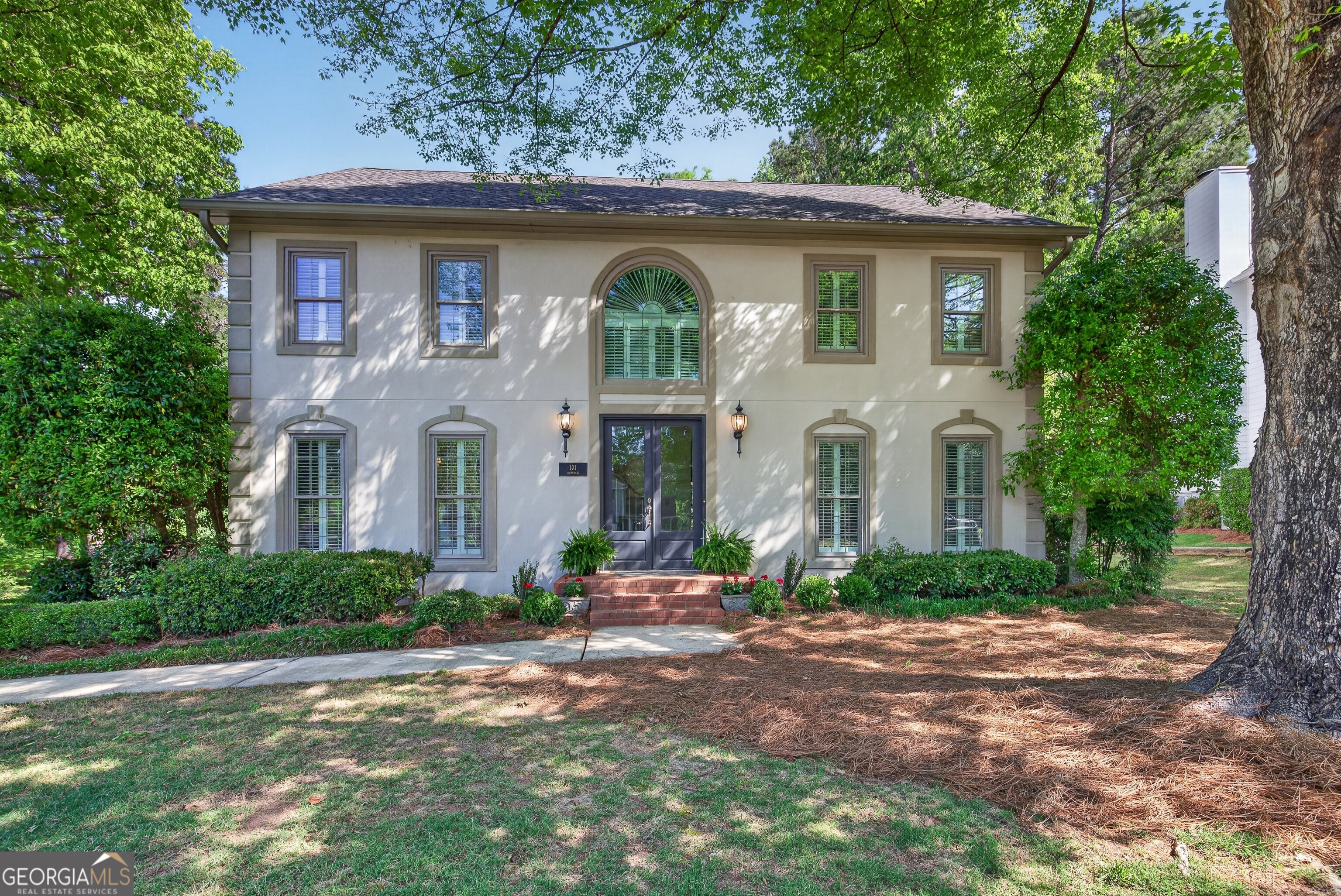 101 Colonnade Drive