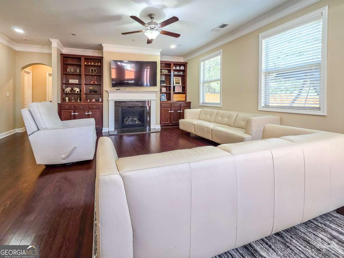 5620 Shiloh Woods Drive Property Photo 6