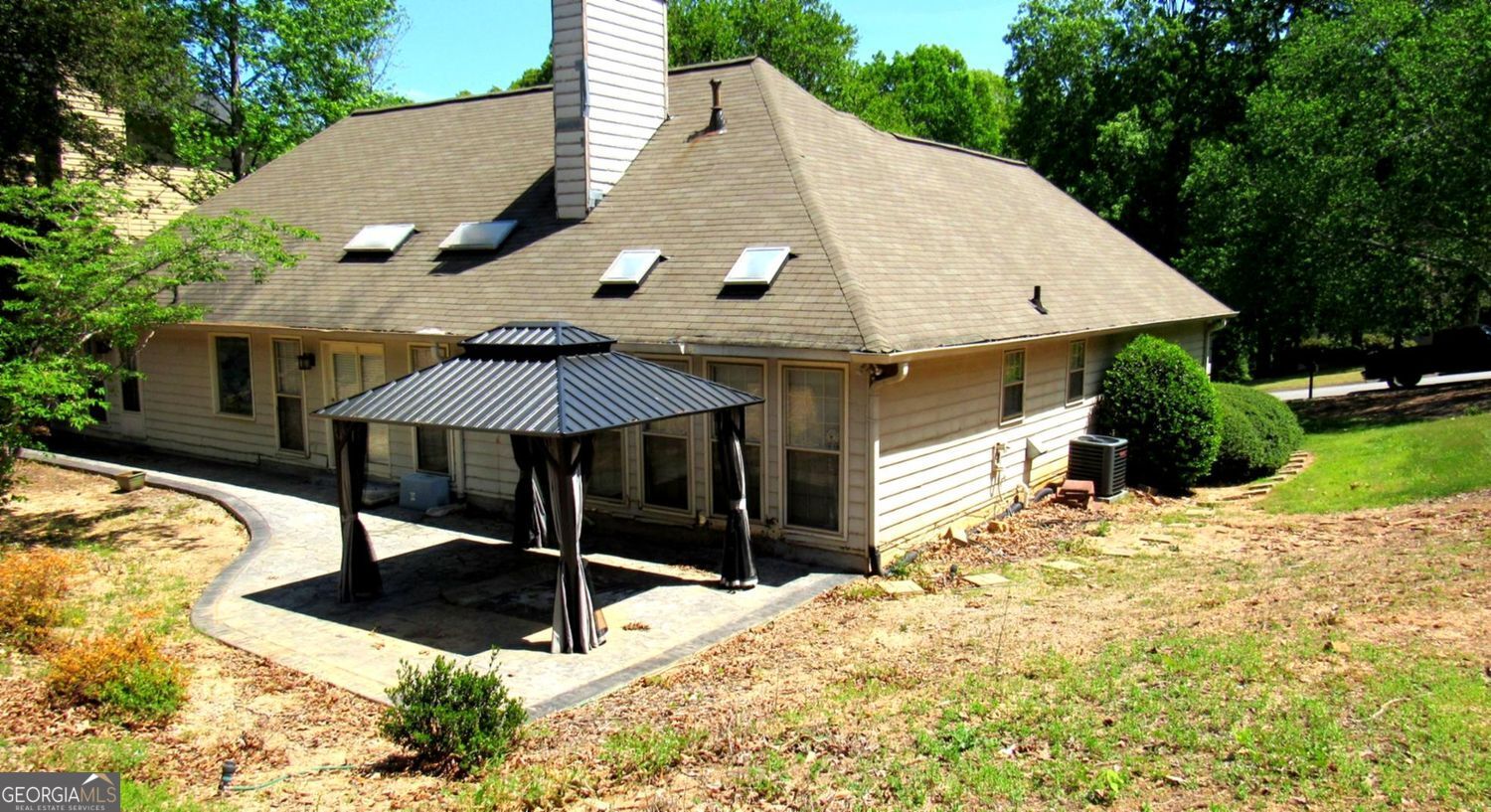 4305 Deep Springs Court Property Photo 3