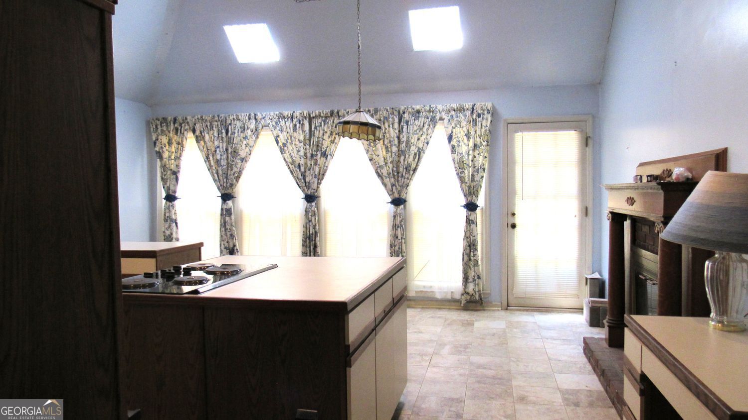 4305 Deep Springs Court Property Photo 8