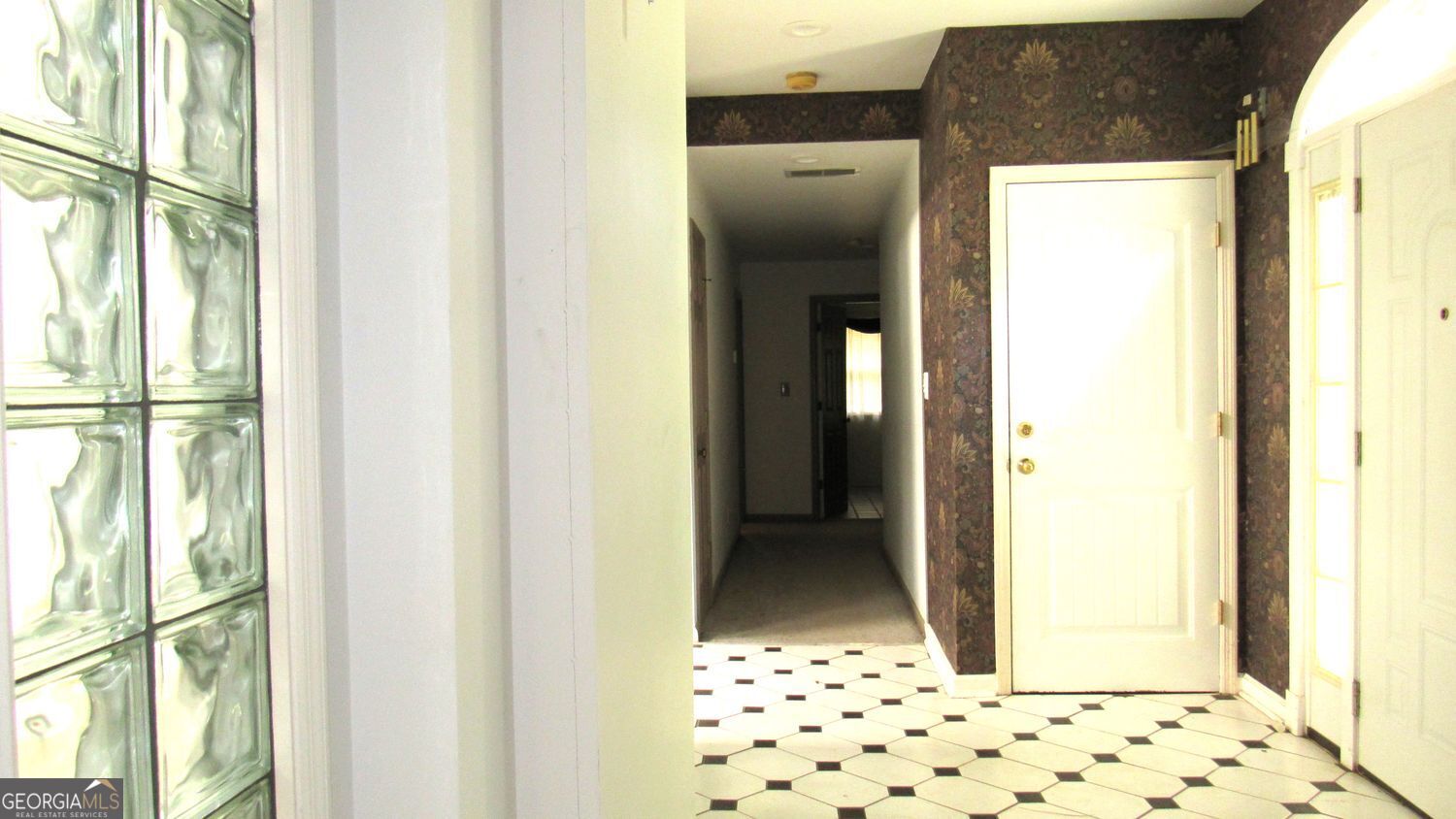 4305 Deep Springs Court Property Photo 9