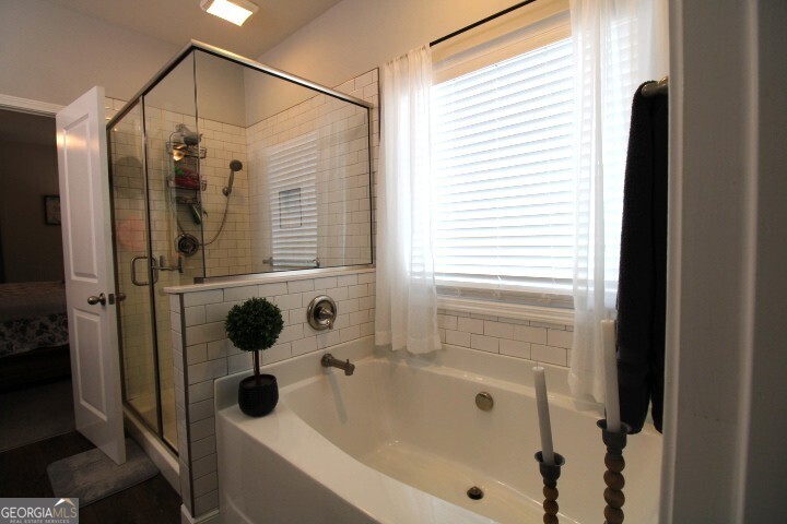 141 Wilmot Road Property Photo 26