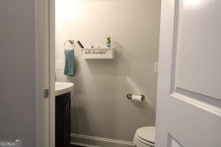 141 Wilmot Road Property Photo 32