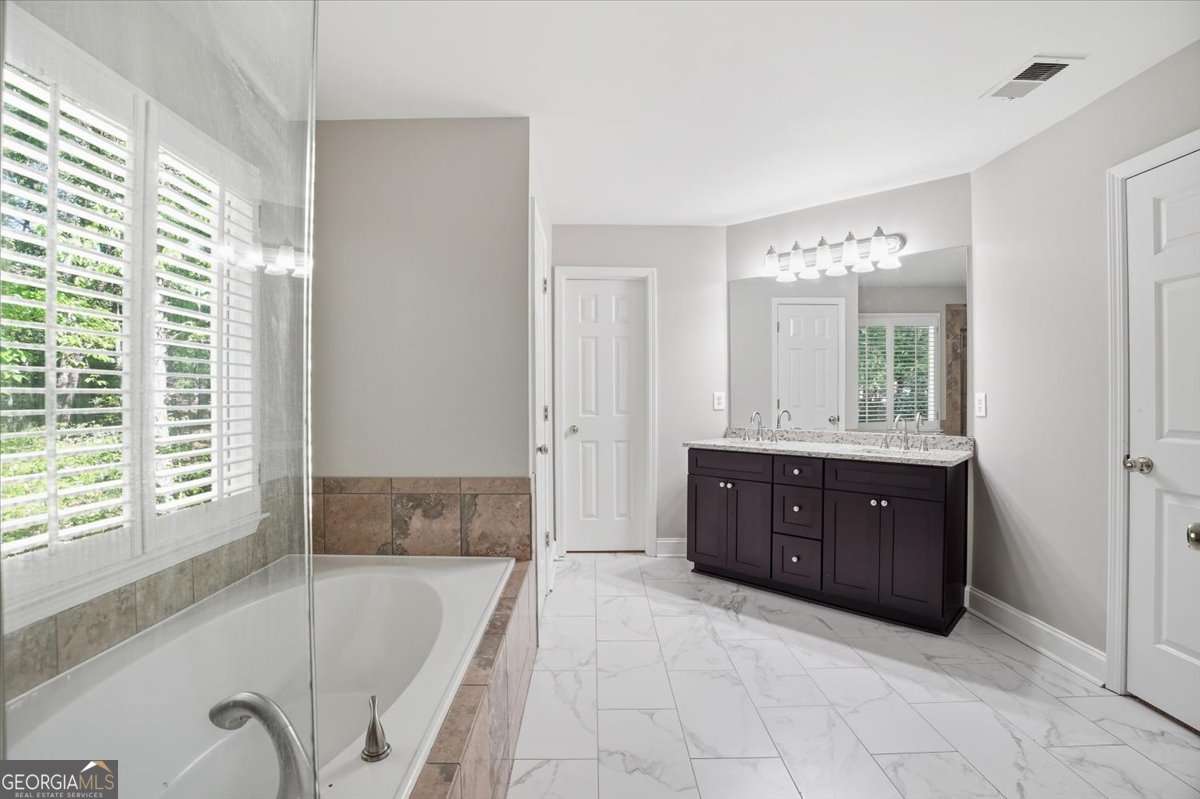 1795 Ivey Trace Property Photo 6
