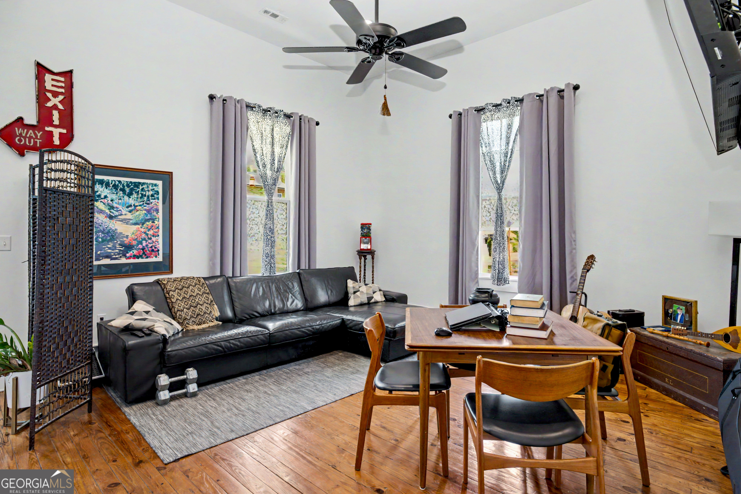 70 E Washington Street Property Photo 11