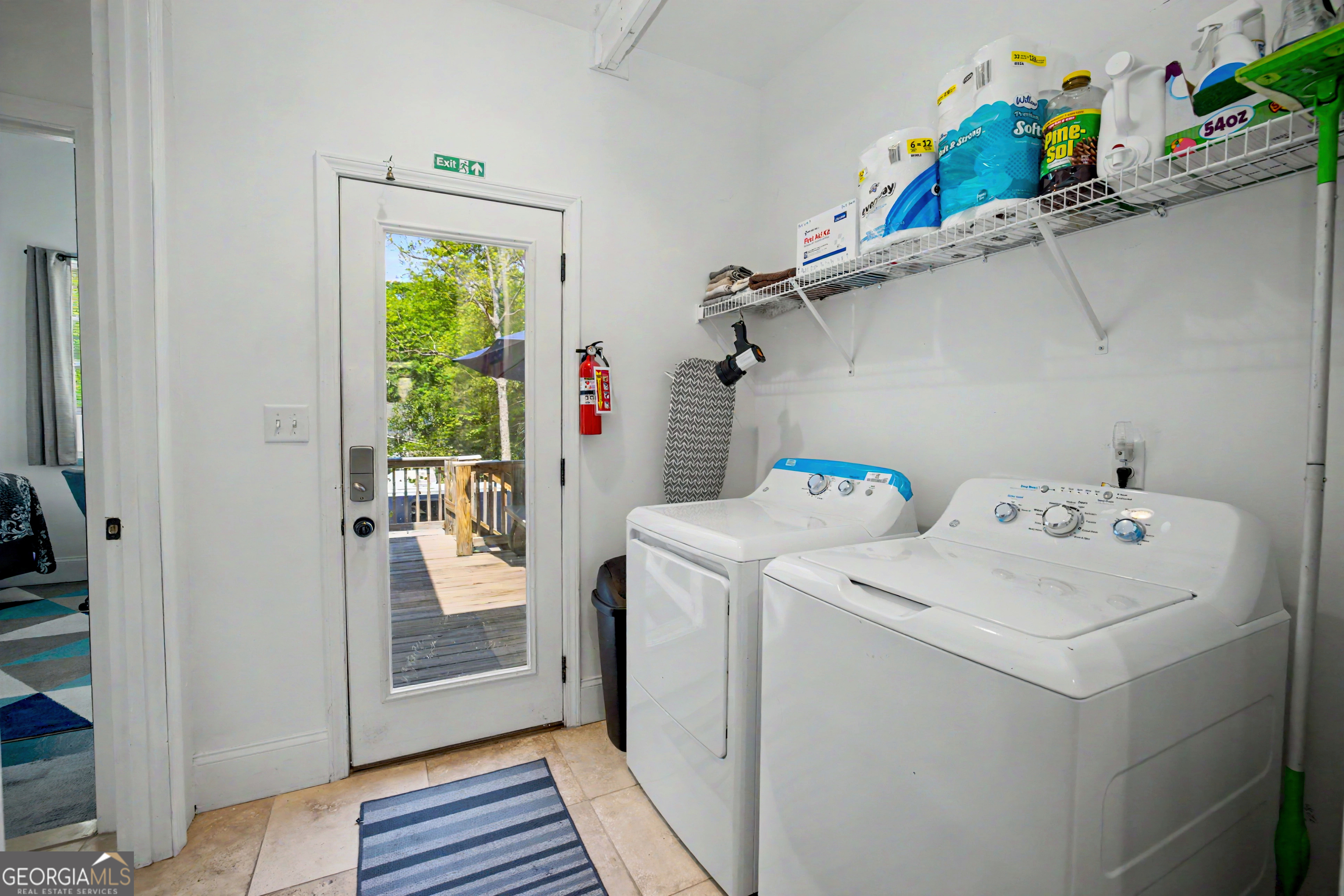 70 E Washington Street Property Photo 17