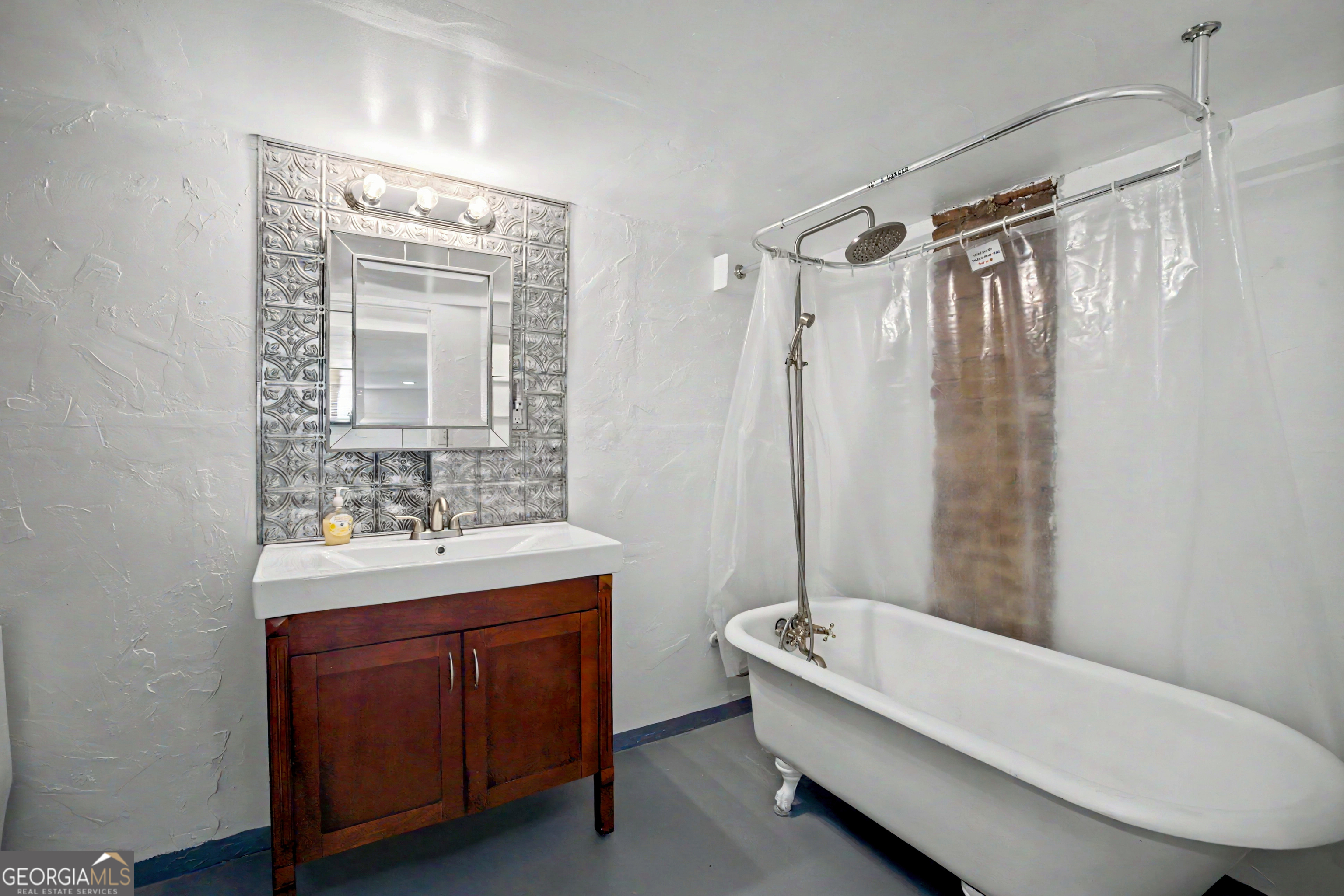 70 E Washington Street Property Photo 22
