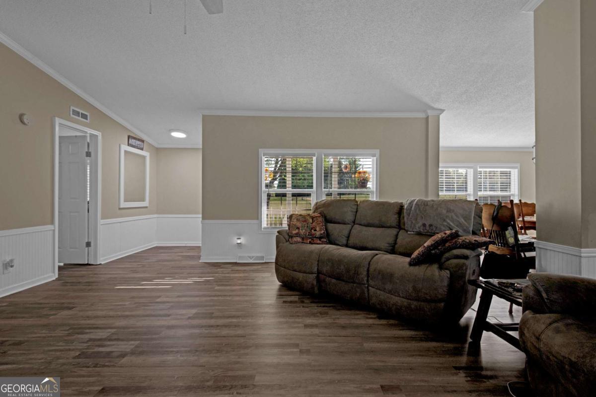 4940 Flat Creek Road Property Photo 5