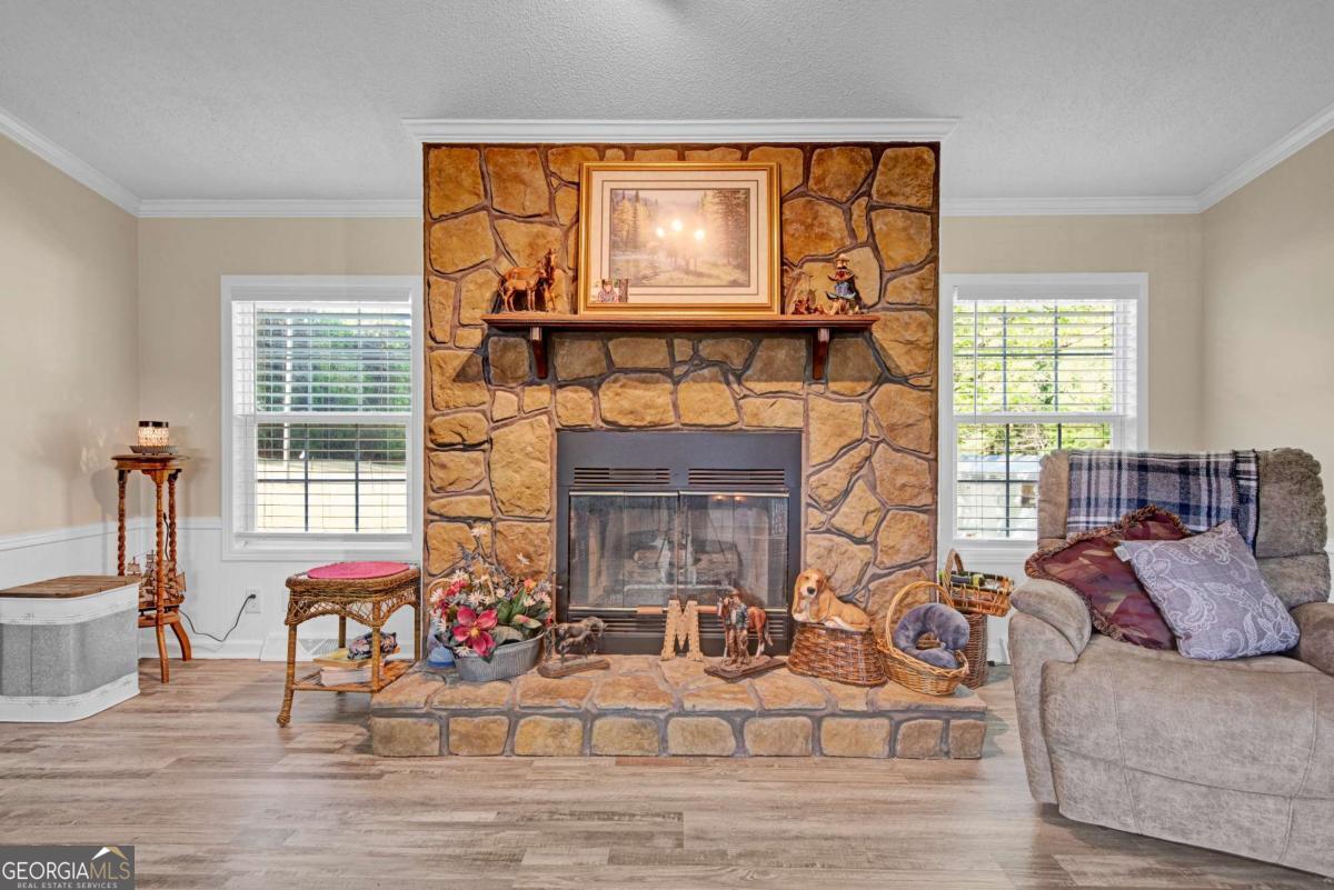 4940 Flat Creek Road Property Photo 6
