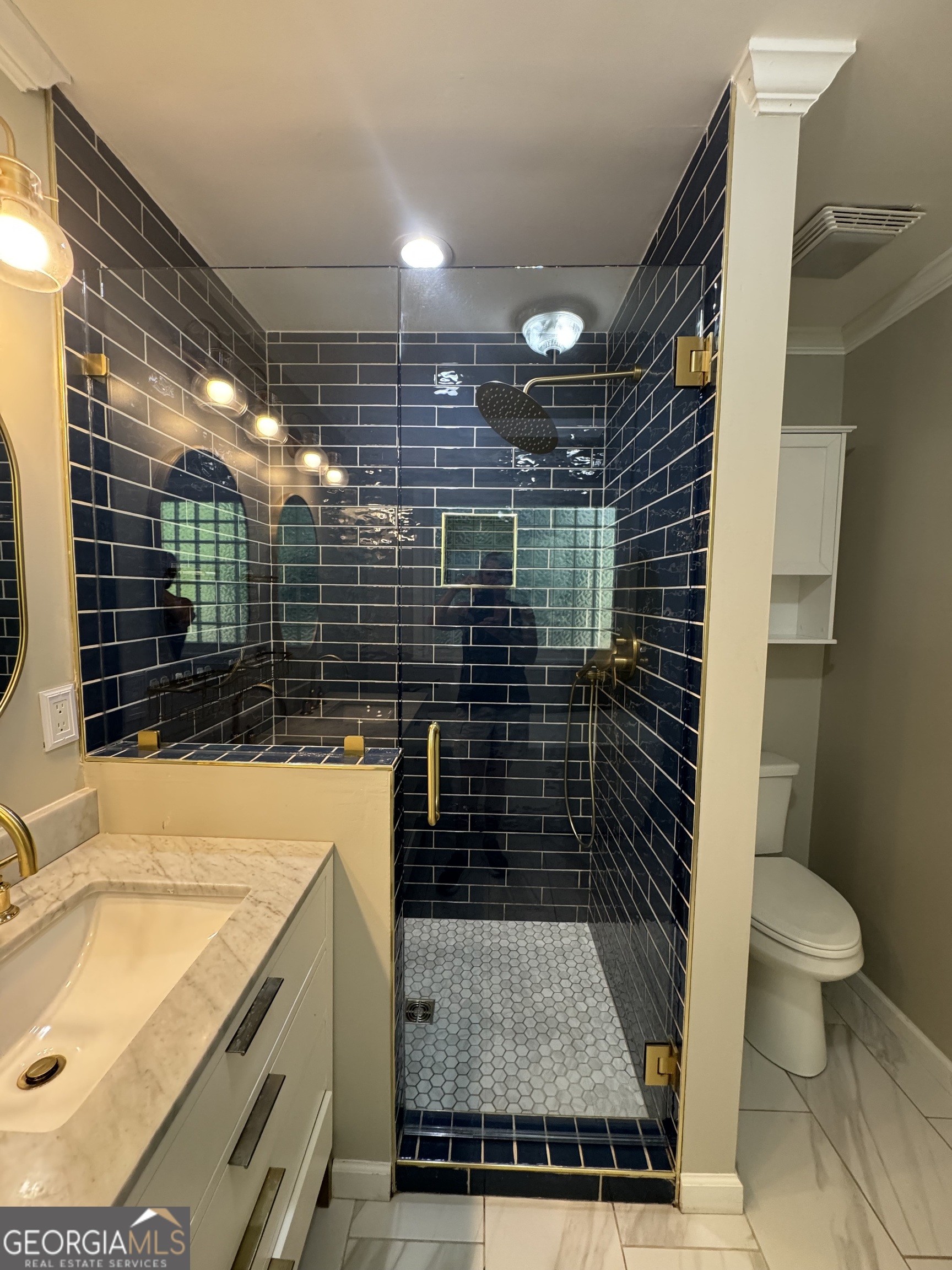 3718 Sussex Drive Property Photo 10