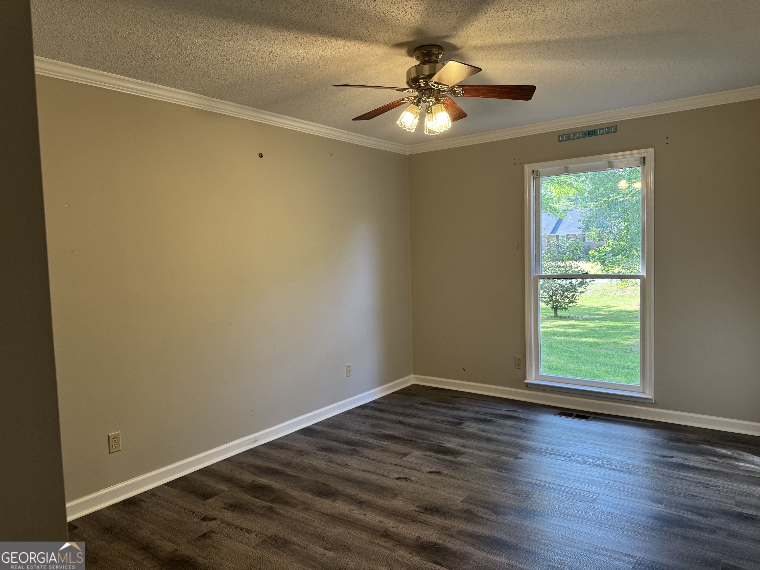 3718 Sussex Drive Property Photo 11