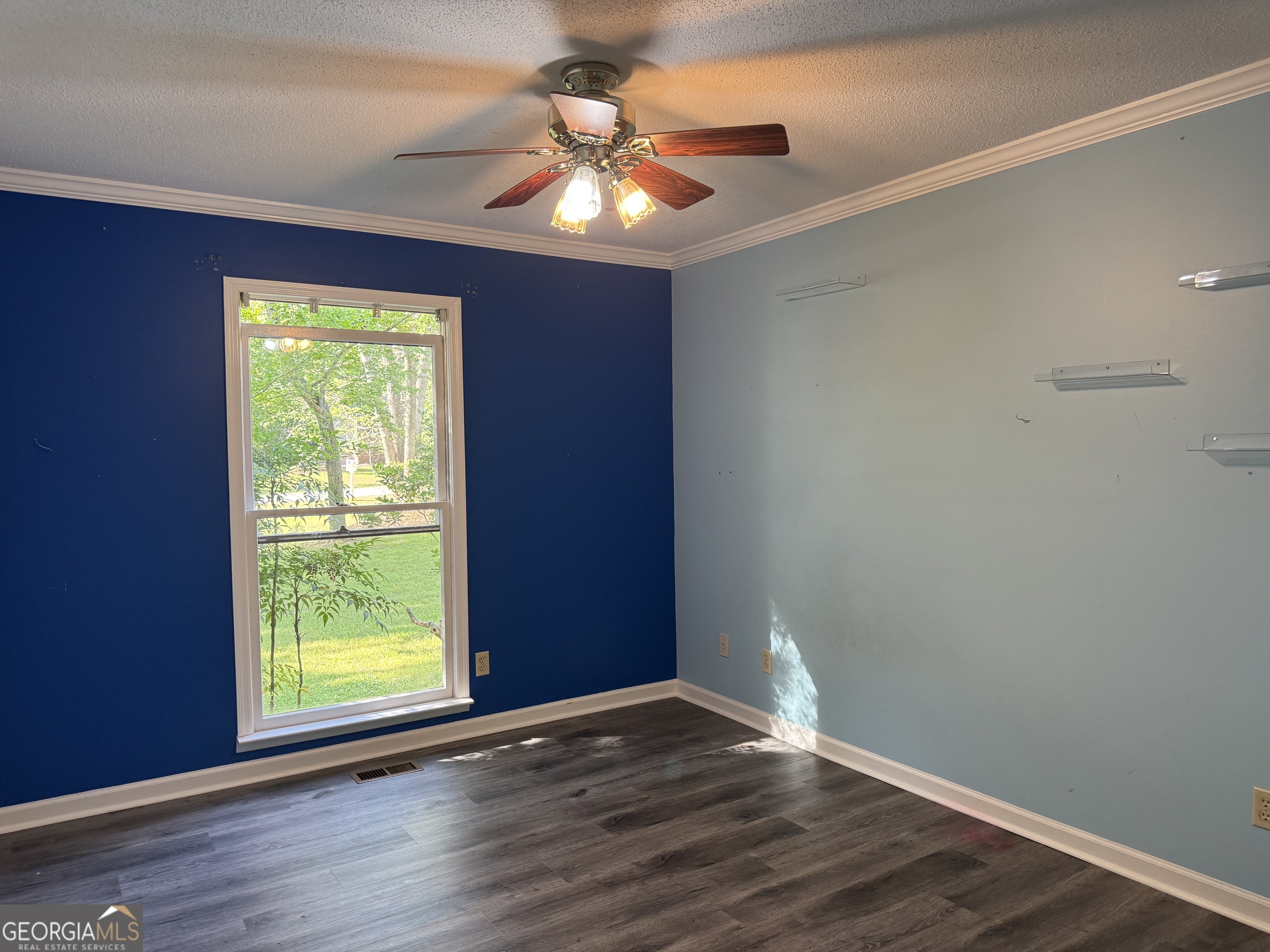 3718 Sussex Drive Property Photo 13